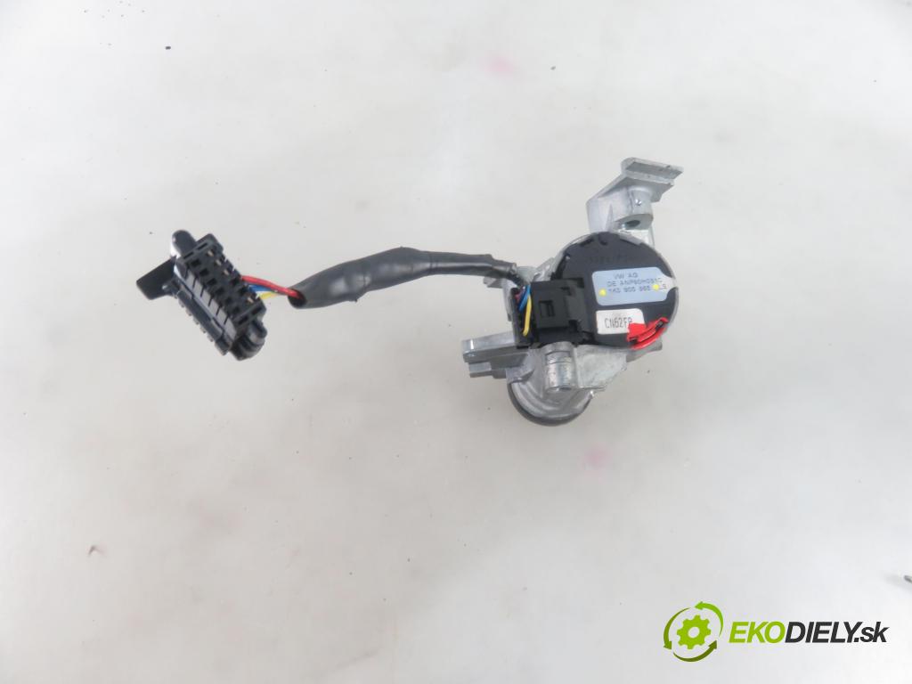 VW TOURAN (1T1, 1T2) MINIVAN 2009 80,00 2.0 EcoFuel - BSX 1984,00 spinačka 1K0905851B ; 1K0905865 (Spínacie skrinky a kľúče)