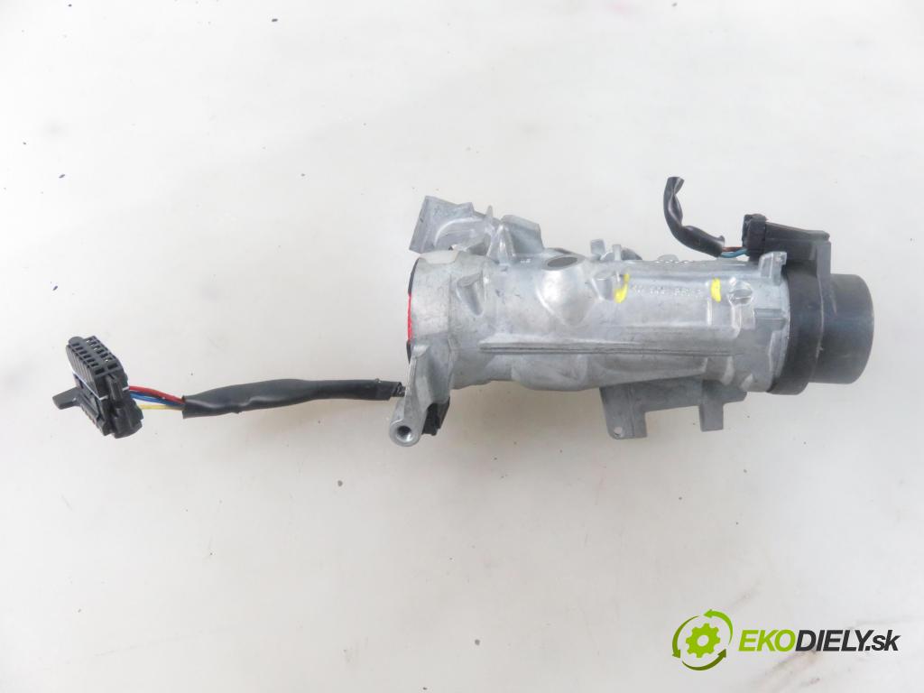 VW TOURAN (1T1, 1T2) MINIVAN 2009 80,00 2.0 EcoFuel - BSX 1984,00 spinačka 1K0905851B ; 1K0905865 (Spínacie skrinky a kľúče)