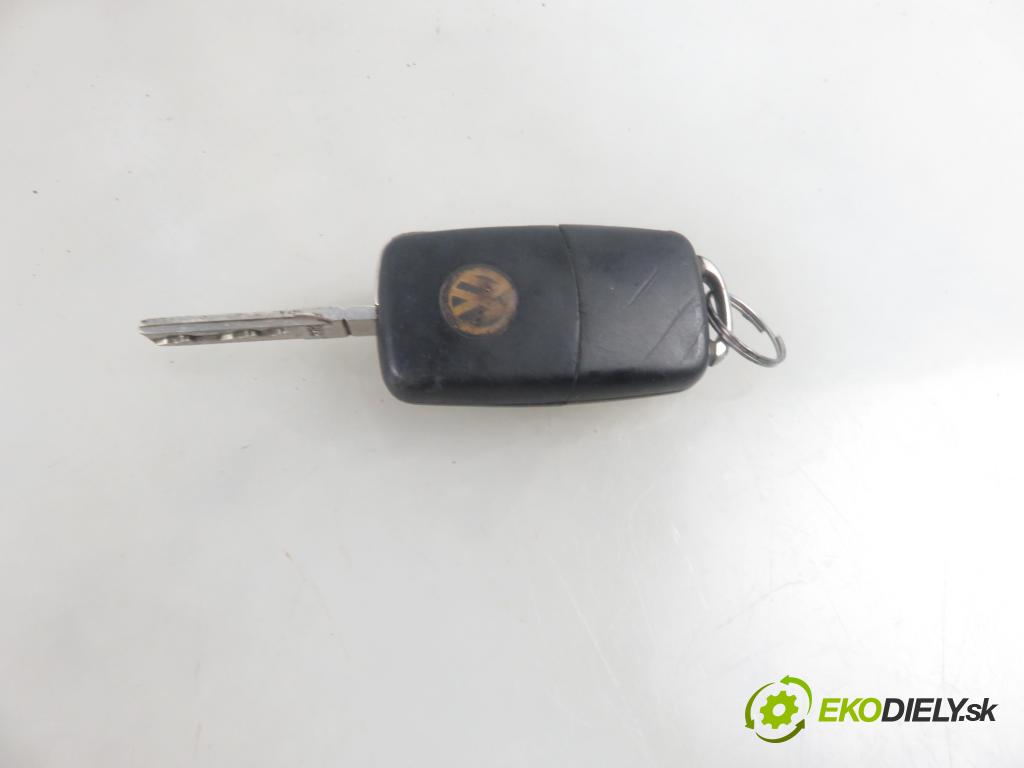 VW TOURAN (1T1, 1T2) MINIVAN 2009 80,00 2.0 EcoFuel - BSX 1984,00 spinačka 1K0905851B ; 1K0905865 (Spínacie skrinky a kľúče)