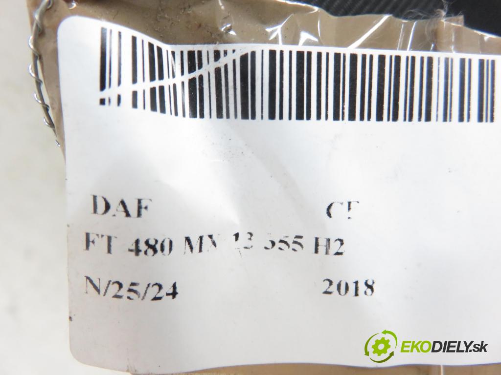 DAF CF CIĄGNIK SIODŁOWY 2018 355,00 FT 480 MX-13 355 H2 12902,00 Sedadlo CESTUJÚCI/PP