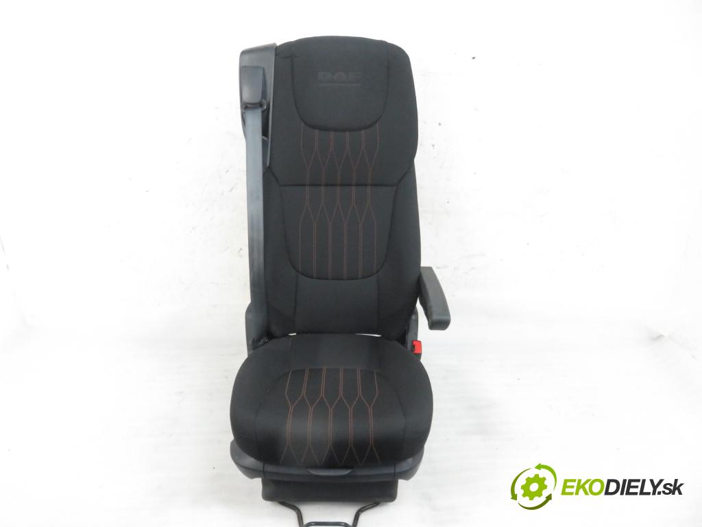DAF CF CIĄGNIK SIODŁOWY 2018 355,00 FT 480 MX-13 355 H2 12902,00 Sedadlo CESTUJÚCI/PP