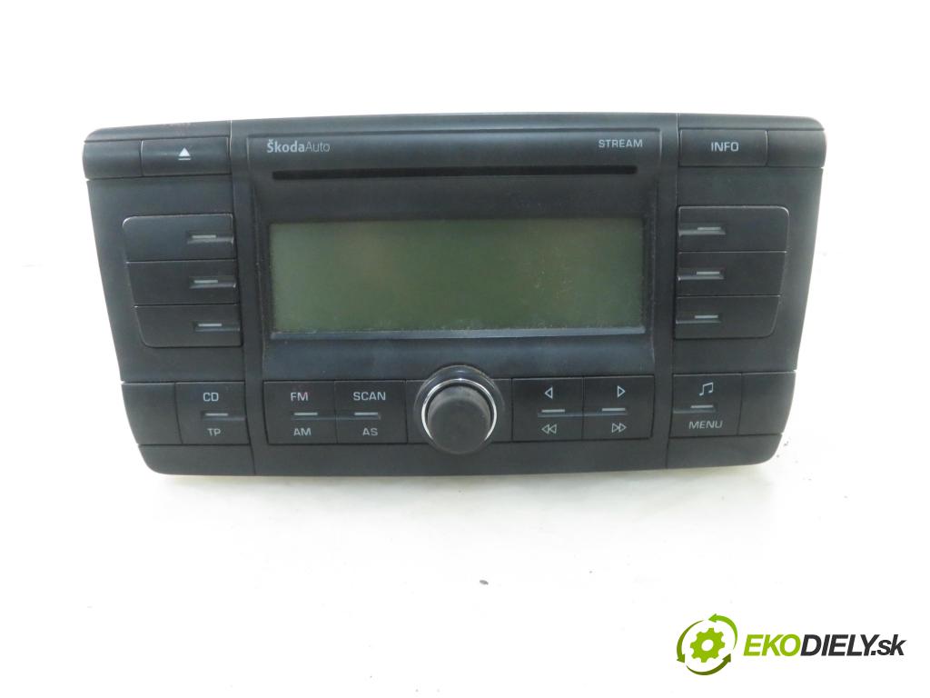 SKODA OCTAVIA II Combi (1Z5) KOMBI 2006 77,00 1.9 TDI - BXE 1896,00 RADIO CD 1Z0035161B