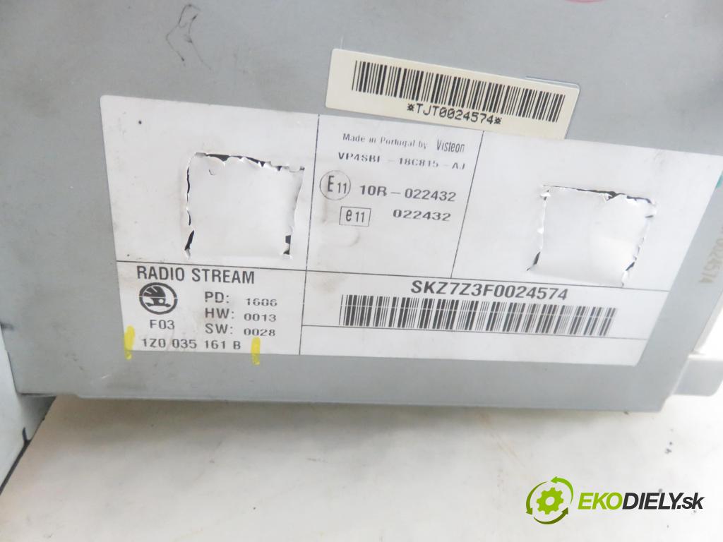 SKODA OCTAVIA II Combi (1Z5) KOMBI 2006 77,00 1.9 TDI - BXE 1896,00 RADIO CD 1Z0035161B