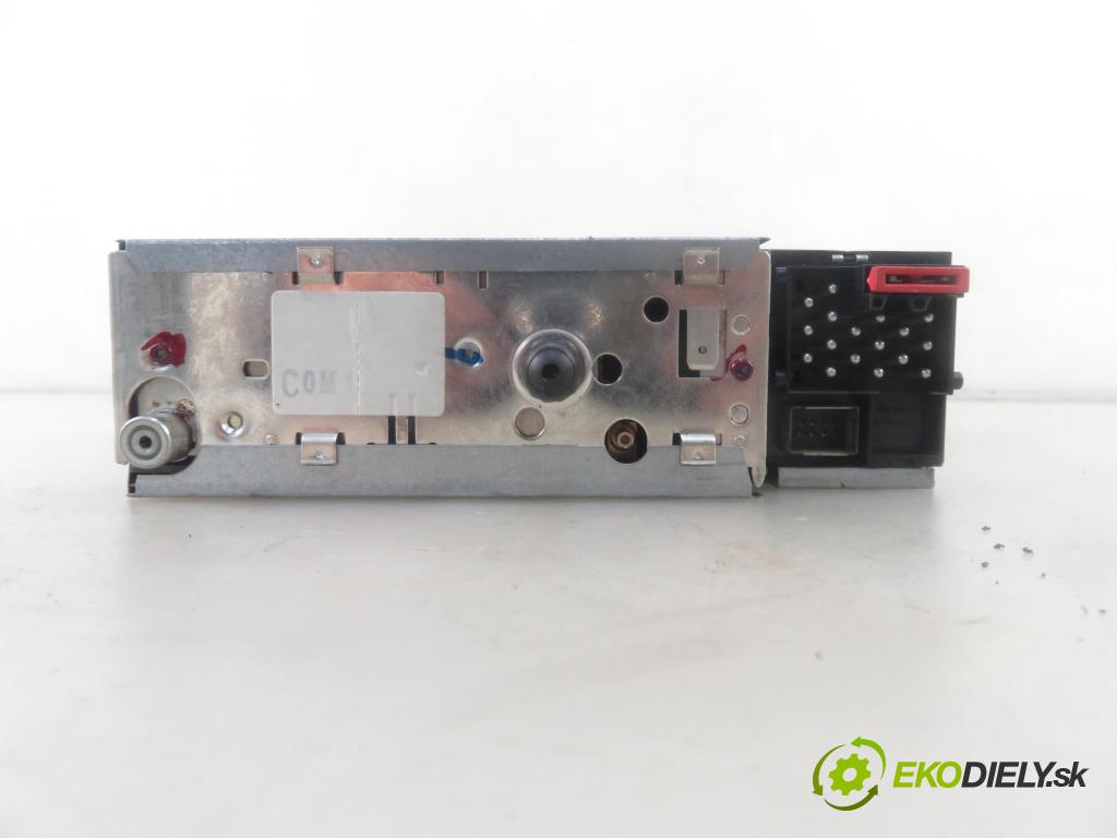 BMW 3 Touring (E46) KOMBI 2001 135,00 330 d - M57 D30 184 (306D1) 2926,00 RADIO CD 6909882