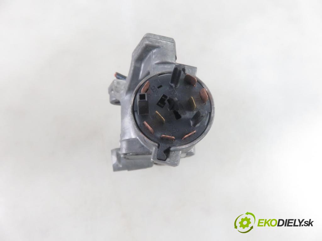 VW SHARAN (7M8, 7M9, 7M6) MINIVAN 2003 110,00 1.8 T 20V - AWC 1781,00 spinačka 4B0905851B (Spínacie skrinky a kľúče)