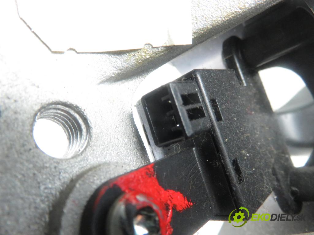 CHRYSLER PT CRUISER (PT_) MINIVAN 2003 89,00 2.2 CRD 121 - EDJ 2148,00 Volant 0UG871DVAC (Volanty)