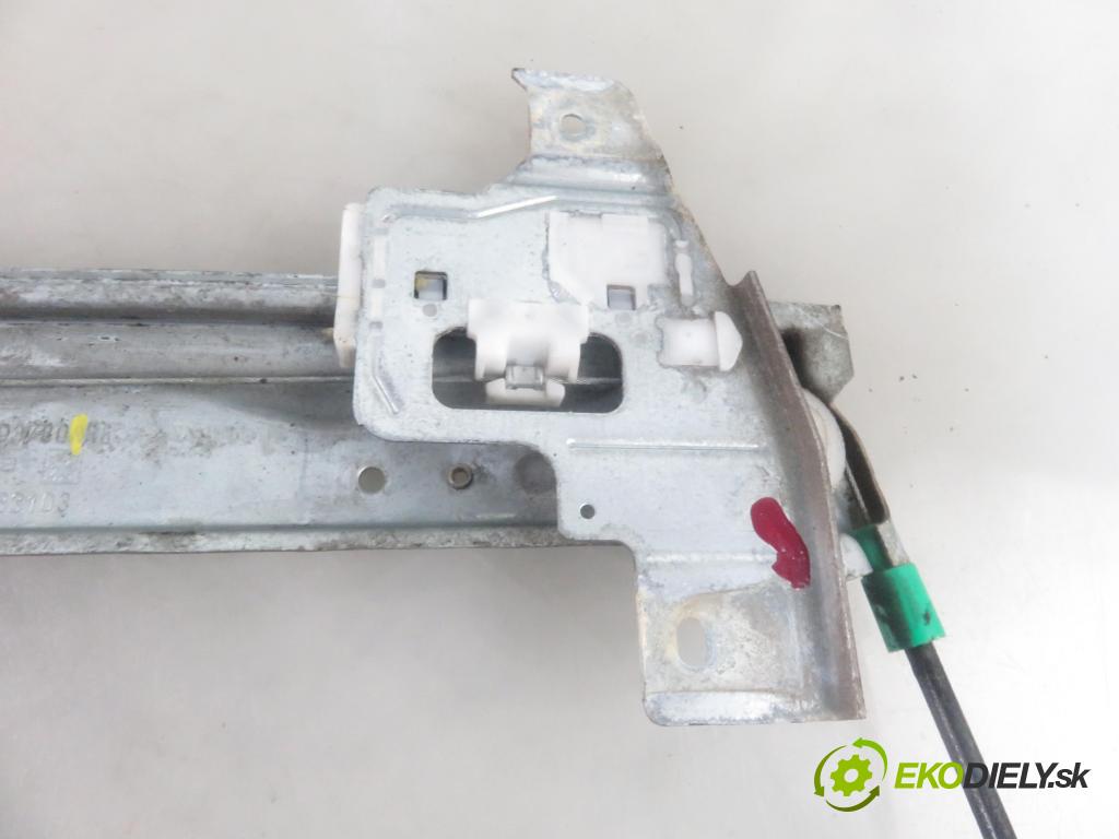 PEUGEOT 407 (6D_) SEDAN 2005 103,00 2.0 16V  1997,00 mechanismus oken LTE 9644893780