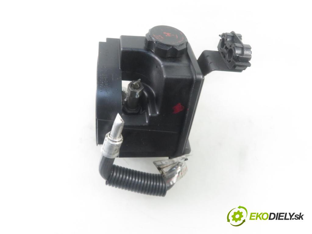 PEUGEOT 206 liftback (2A/C) HB 2000 55,00 1.4 75 - KFW 1360,00 Pumpa servočerpadlo 9631411580 (Servočerpadlá, pumpy riadenia)