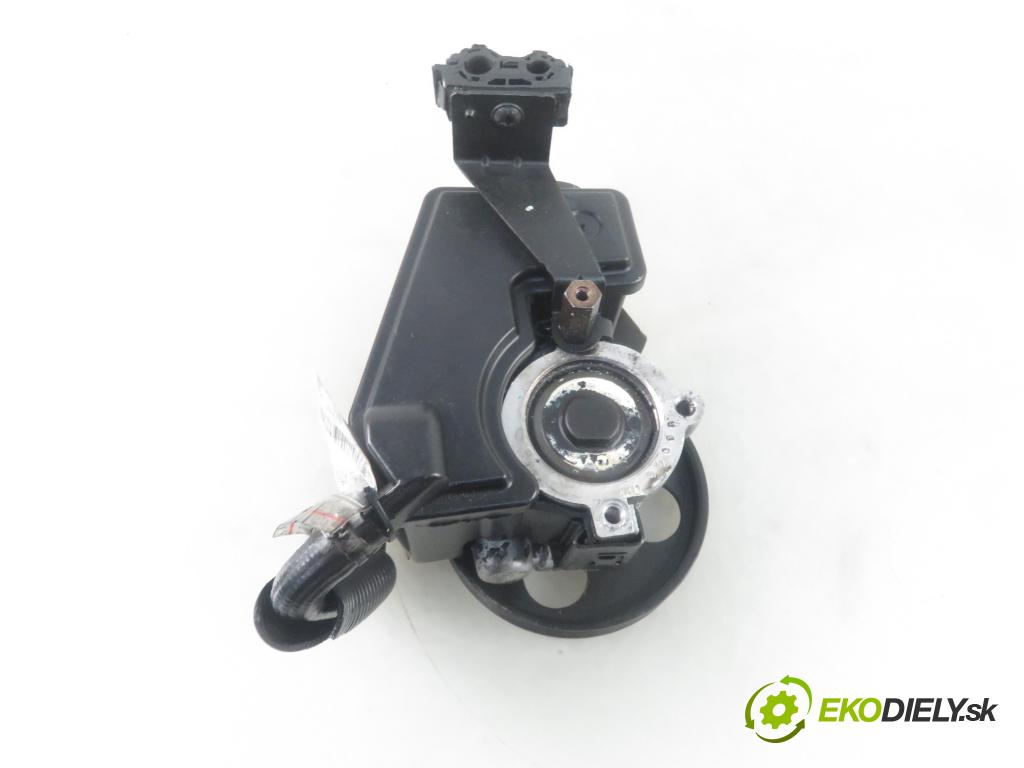 PEUGEOT 206 liftback (2A/C) HB 2000 55,00 1.4 75 - KFW 1360,00 Pumpa servočerpadlo 9631411580 (Servočerpadlá, pumpy riadenia)