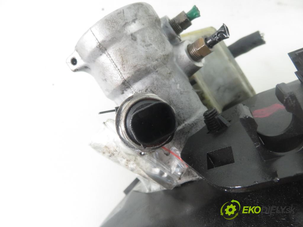 RENAULT ESPACE IV (JK0/1_) VAN 2004 85,00 1.9 dCi 116 - F9Q 820 1870,00 Posilovač 8200076082B ; 03786916024 (Servočerpadlá, pumpy riadenia)