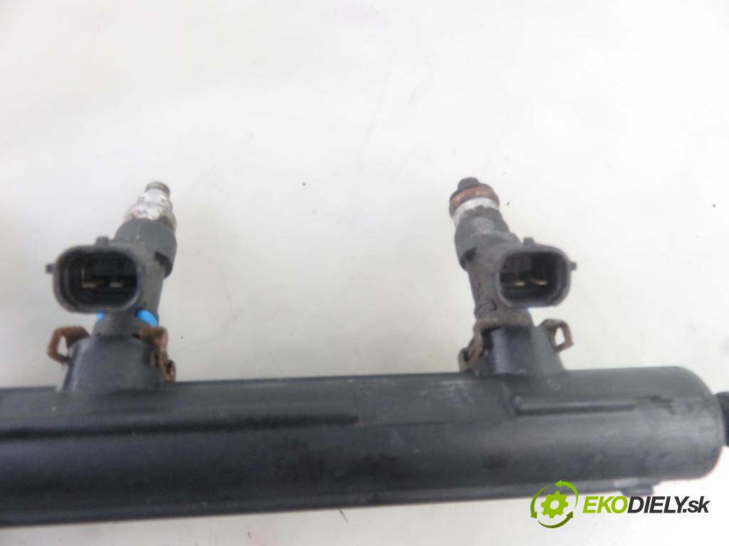 VW TOURAN (1T1, 1T2) MINIVAN 2009 80,00 2.0 EcoFuel - BSX 1984,00 Lišta vstrekovacia 06A906031CE ; 0280158071 ; 06A133317AN (Vstrekovacie lišty)