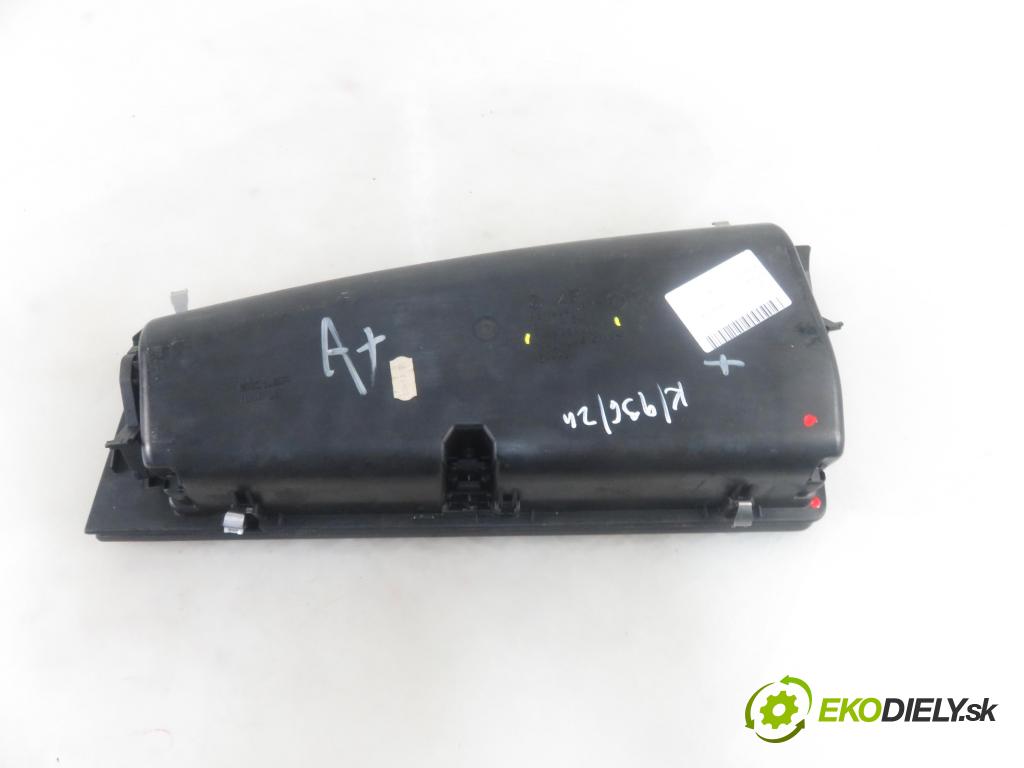VW SHARAN (7M8, 7M9, 7M6) MINIVAN 2003 85,00 1.9 TDI PD 115 - AUY 1896,00 Priehradka, kastlík 7M3858337B