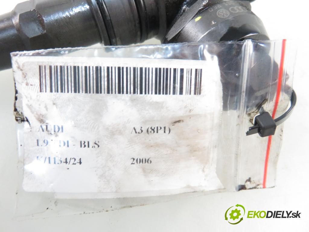 AUDI A3 (8P1) HB 2006 77,00 1.9 TDI - BLS 1896,00 Vstrekovač 038130073BN ; 0414720313 (Vstrekovače)