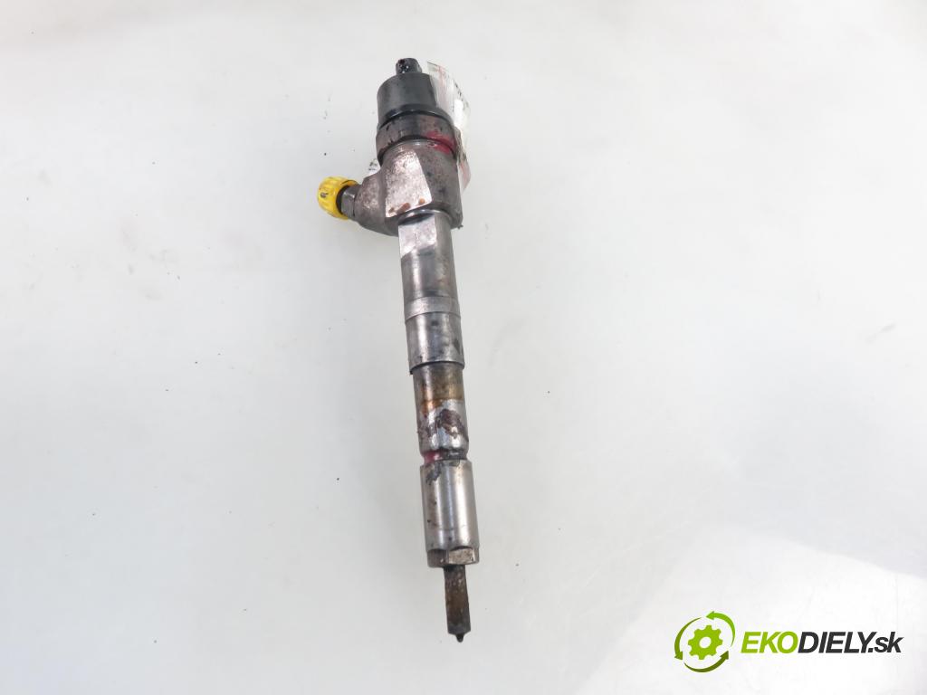 ALFA ROMEO 147 (937_) HB 2004 103,00 1.9 JTD Multijet 140 - 192 A5.000 1910,00 vstrekovač 0445110111 (Vstrekovače)