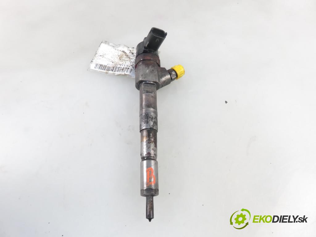 ALFA ROMEO 147 (937_) HB 2004 103,00 1.9 JTD Multijet 140 - 192 A5.000 1910,00 vstrekovač 0445110111 (Vstrekovače)