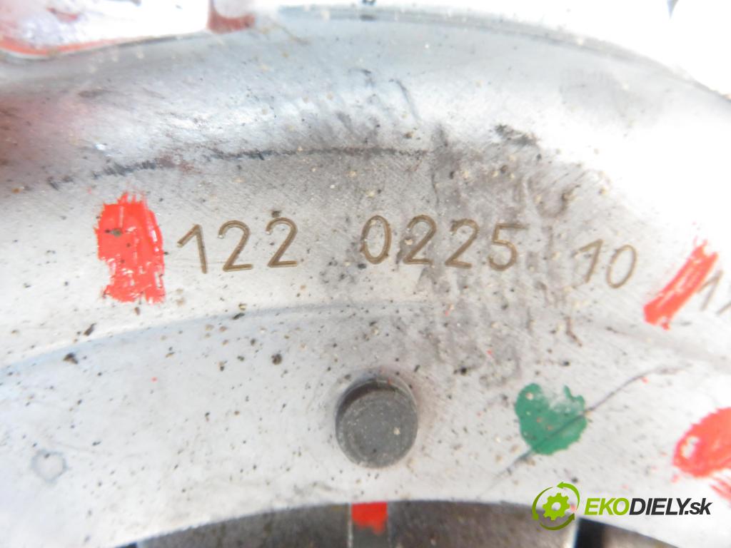 VW BORA (1J2) SEDAN 2000 85,00 2 - APK 1984,00 Koleso zotrvačník 122022510 ; 322028510 ; 068105271F