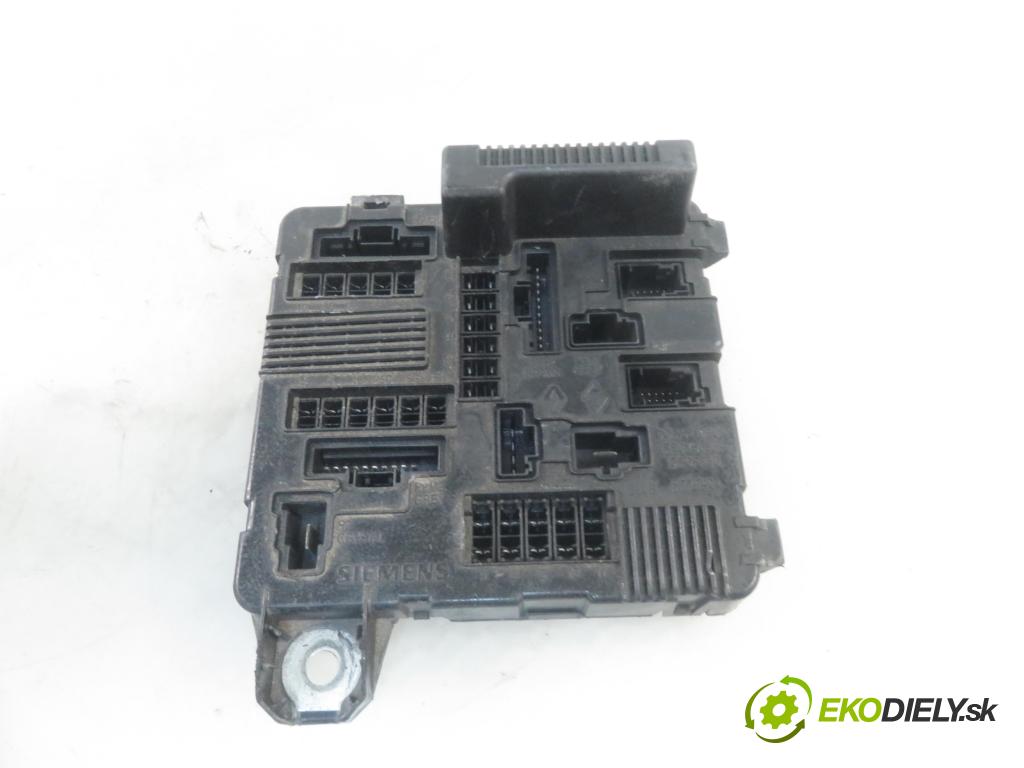 RENAULT SCENIC II (JM0/1_) MINIVAN 2005 74,00 1.5 dCi 101 - K9K 728 1461,00 MODUL BSI 8200306032B ; A118399200E