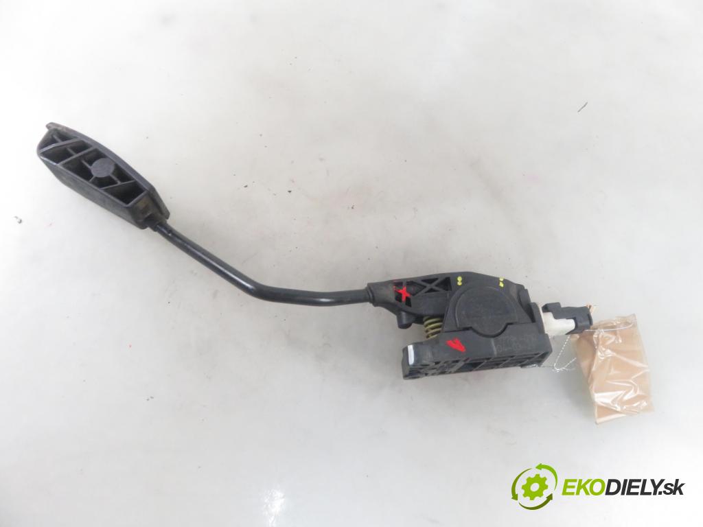 PEUGEOT 407 (6D_) SEDAN 2004 100,00 2.0 HDi 135 - RHR 1997,00 Potenciometer plynu 9644939680 ; 0280752241 (Pedále)