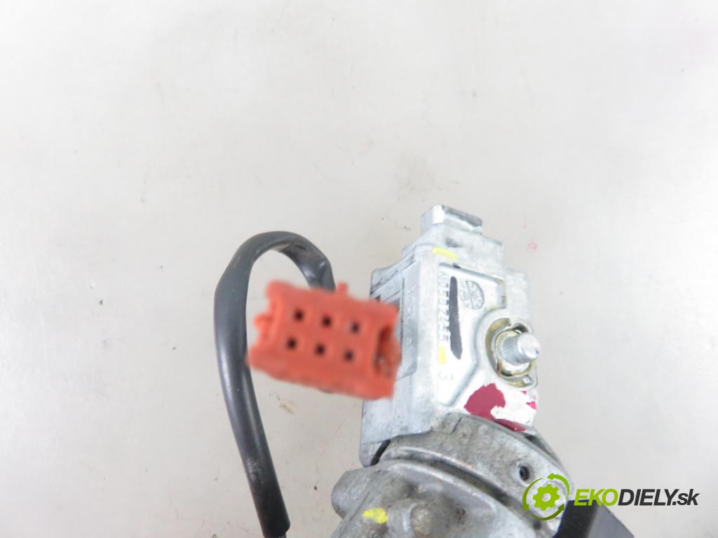 CITROEN C3 I (FC_) HB 2002 50,00 1.4 HDi - 8HZ (DV4TD) 1398,00 spínačka N0502073 ; N0502455 ; 9648445180 (Spínací skříňka)