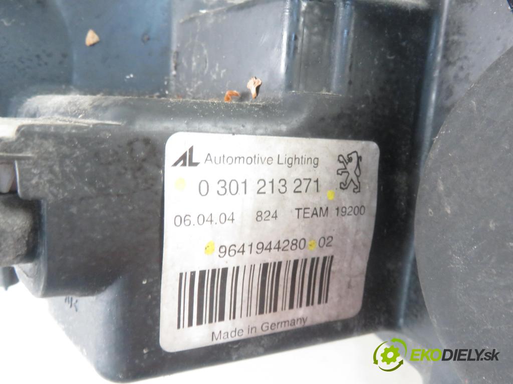 PEUGEOT 407 (6D_) SEDAN 2004 100,00 2.0 HDi 135 - RHR 1997,00 Svetlo LP 0301213271 ; 9641944280