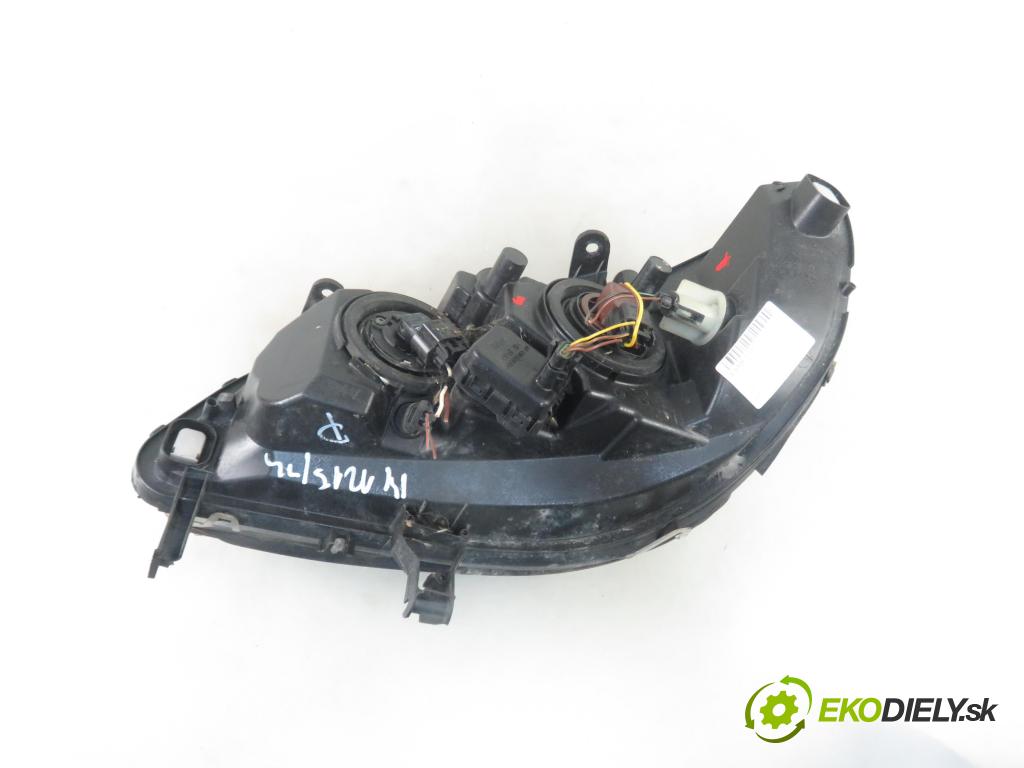 OPEL ZAFIRA A Nadwozie Wielkopojemne (MPV) (T98) MINIVAN 2002 92,00 1.8 16V 125 - Z 18 XE 1796,00 Svetlo PP