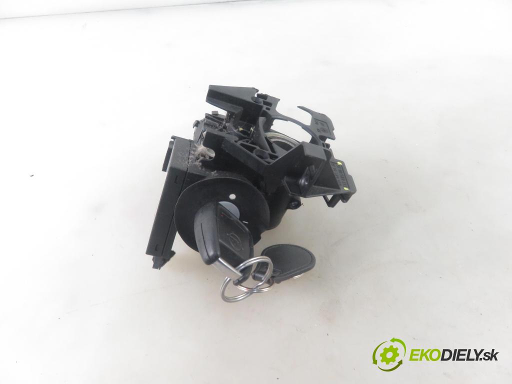 OPEL ZAFIRA A Nadwozie Wielkopojemne (MPV) (T98)  MINIVAN 2002 92,00 1.8 16V 125 - Z 18 XE 1796,00 spinačka 90589313 ; 24445098 (Spínacie skrinky a kľúče)