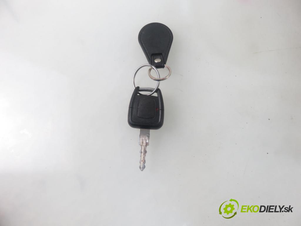 OPEL ZAFIRA A Nadwozie Wielkopojemne (MPV) (T98)  MINIVAN 2002 92,00 1.8 16V 125 - Z 18 XE 1796,00 spinačka 90589313 ; 24445098 (Spínacie skrinky a kľúče)