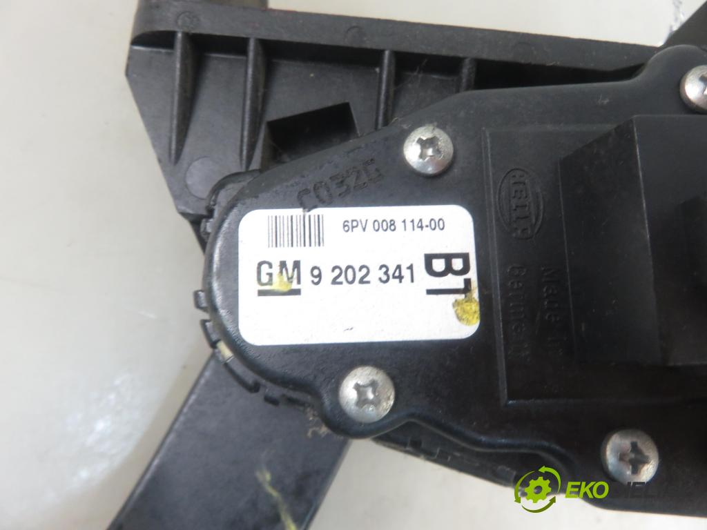 OPEL ZAFIRA A Nadwozie Wielkopojemne (MPV) (T98)  MINIVAN 2002 92,00 1.8 16V 125 - Z 18 XE 1796,00 Potenciometer plynu 9202341BT (Pedále)