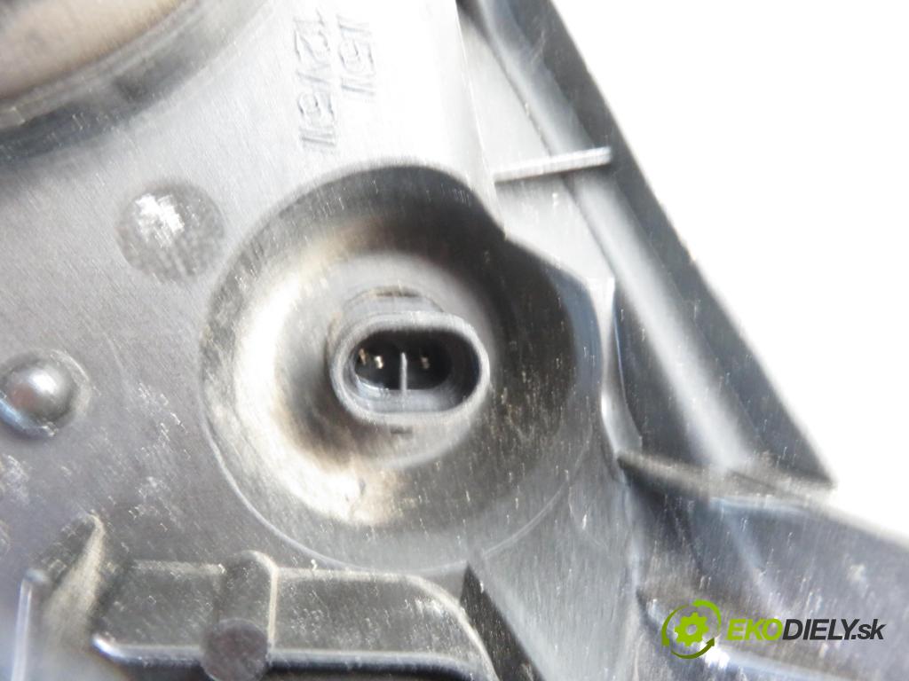 SUBARU JUSTY III (G3X) HB 2003 79,00 1.5 AWD - 99 M15A 1490,00 Svetlo PP