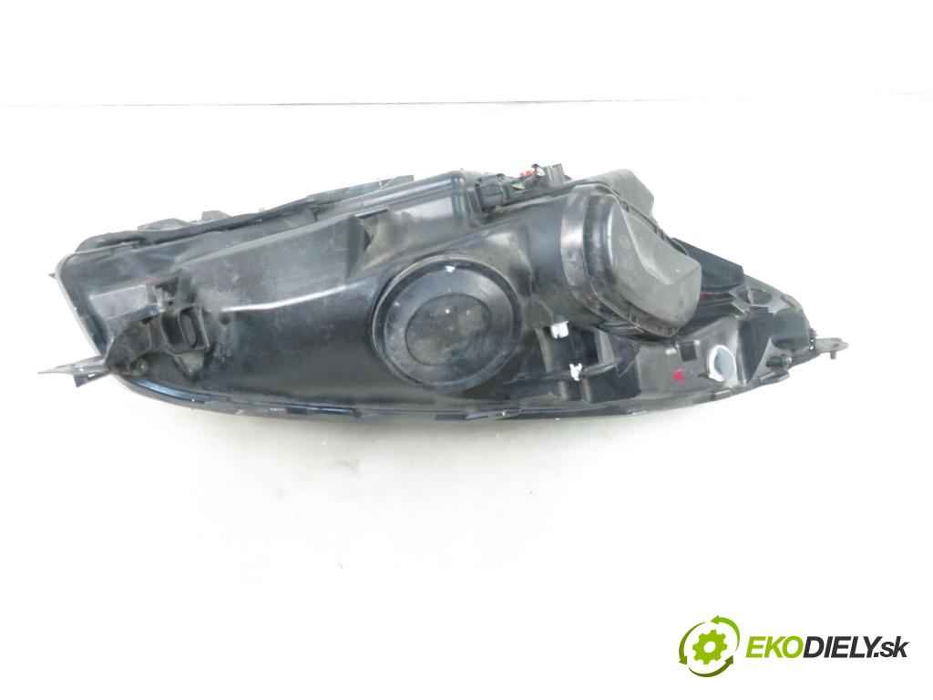 CITROEN C4 Grand Picasso I (UA_) VAN 2008 80,00 1.6 HDi - 9HZ (DV6TED4) 1560,00 Svetlo LP 16298300