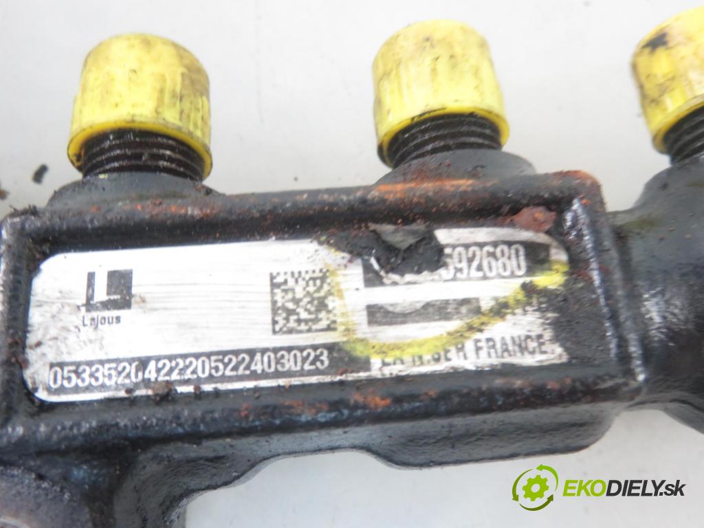 PEUGEOT 307 (3A/C) HB 2005 0,00 1.6 HDi - 9HX (DV6ATED4) 1560,00 Lišta vstrekovacia 9658227880 ; 55PP0603 (Vstrekovacie lišty)