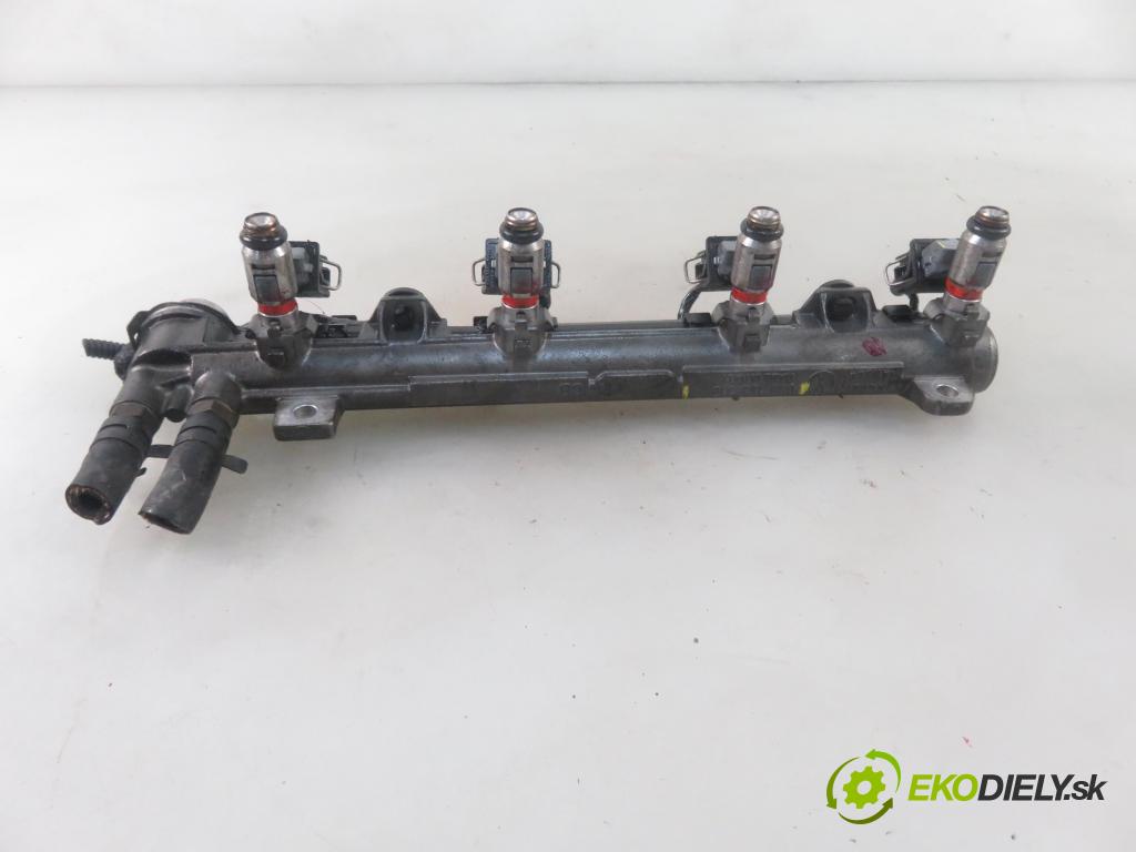 VW GOLF IV (1J1) HB 1998 55,00 1.4 16V 75 - AKQ 1390,00 Lišta vstrekovacia 036133319B ; 036031C ; IWP058 (Vstrekovacie lišty)