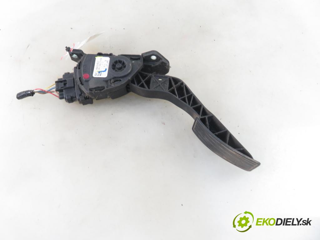 SUZUKI SWIFT IV (FZ, NZ) HB 2012 0,00 1.2 - K12M 1197,00 Potenciometer plynu 4940068L51 ; 6PV00907409 (Pedále)