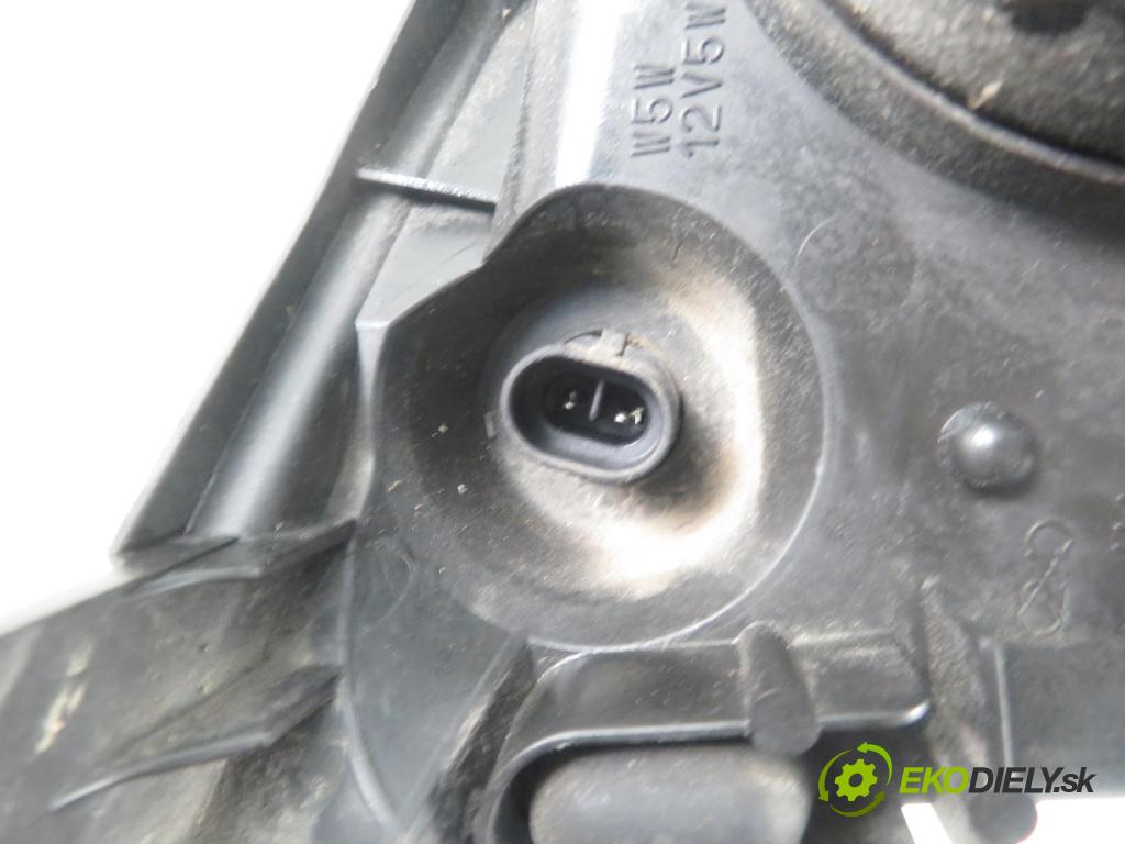 SUBARU JUSTY III (G3X) HB 2003 79,00 1.5 AWD - 99 M15A 1490,00 Svetlo LP 