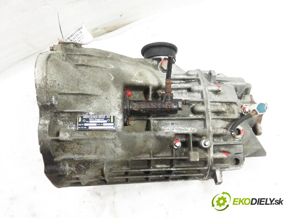 MERCEDES-BENZ SPRINTER 3-t Platforma / Podwozie (903) KABINA/PLATFORMA 1998 0,00 308 D 2.3 - OM 601.943 2299,00 Prevodovka MANUALNA 711603 ; G165