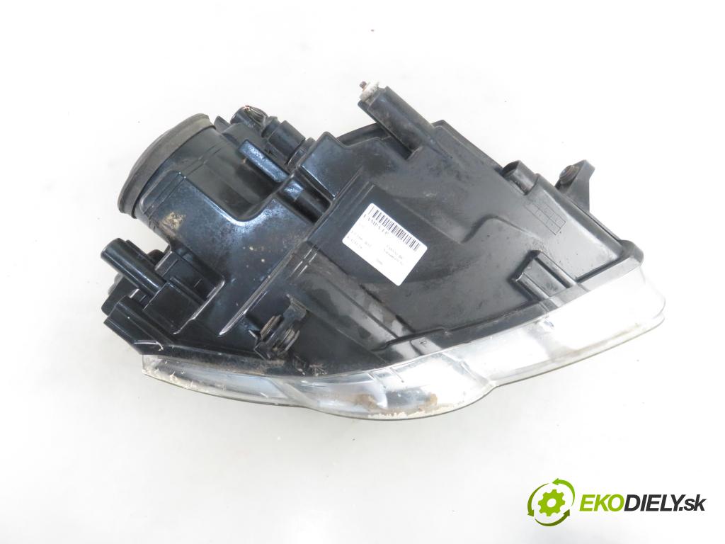 VW PASSAT B6 Variant (3C5) KOMBI 2006 77,00 1.9 TDI - BXE 1896,00 Svetlo LP 3C0941005Q