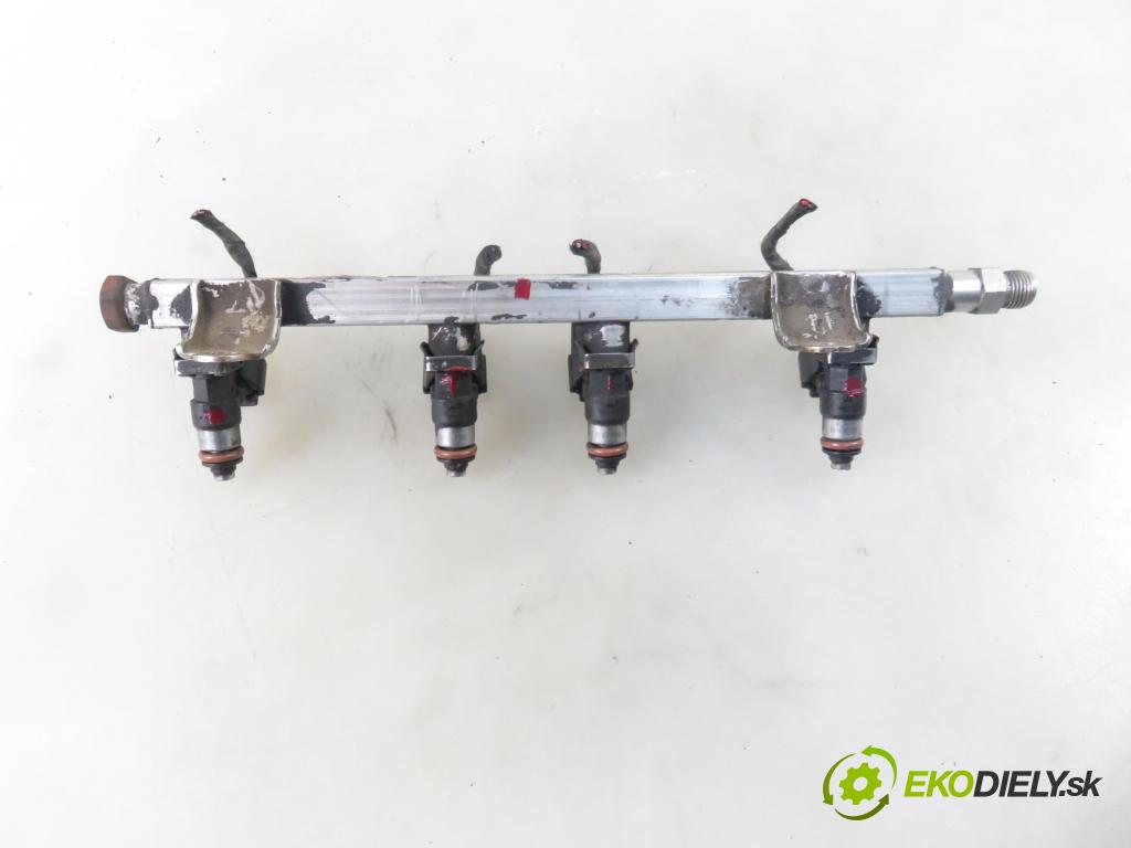 VW TOURAN (1T1, 1T2) MINIVAN 2009 80,00 2.0 EcoFuel - BSX 1984,00 Lišta vstrekovacia 06G133317 (Vstrekovacie lišty)