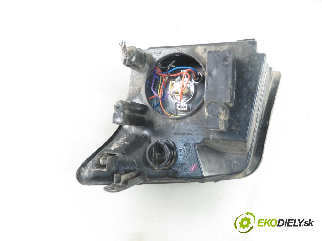 FORD TRANSIT CONNECT (P65_, P70_, P80_) FURGON 2009 66,00 1.8 TDCi - R3PA 1753,00 Svetlo PP