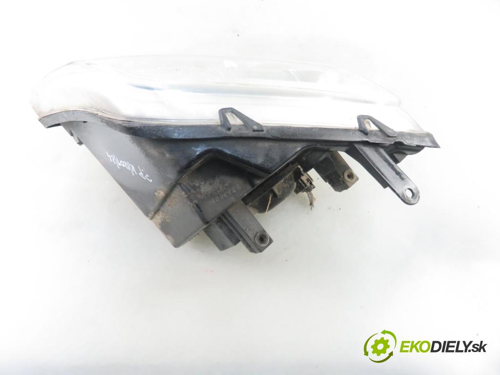 FORD TRANSIT CONNECT (P65_, P70_, P80_) FURGON 2009 66,00 1.8 TDCi - R3PA 1753,00 Svetlo PP