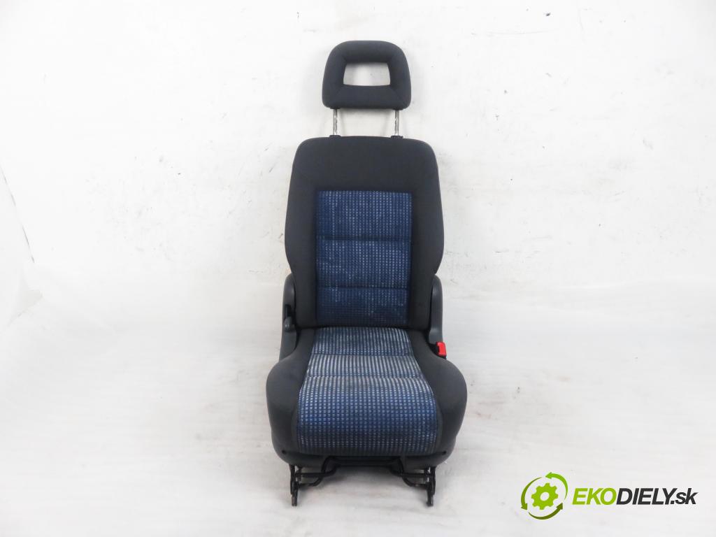 VW SHARAN (7M8, 7M9, 7M6) MINIVAN 2003 110,00 1.8 T 20V - AWC 1781,00 Sedadlo 2 rad pravy