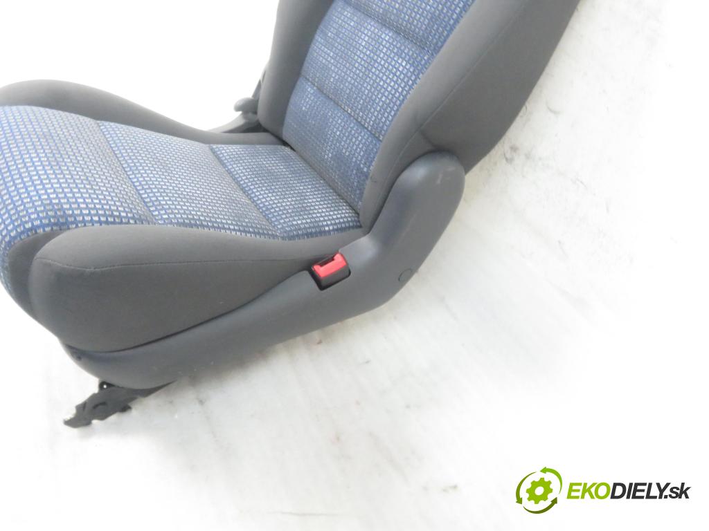 VW SHARAN (7M8, 7M9, 7M6) MINIVAN 2003 110,00 1.8 T 20V - AWC 1781,00 Sedadlo 2 rad pravy