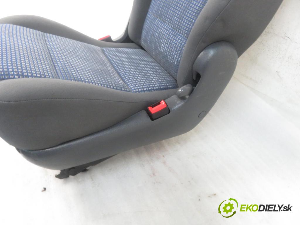 VW SHARAN (7M8, 7M9, 7M6) MINIVAN 2003 110,00 1.8 T 20V - AWC 1781,00 Sedadlo 2 rad STREDNÝ: