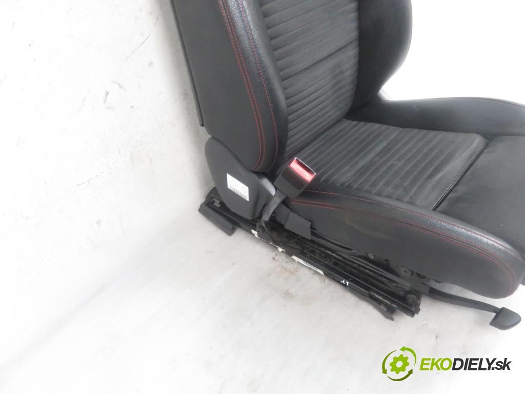 MERCEDES-BENZ CLA Shooting Brake (X117) KOMBI 2016 80,00 CLA 180 d (117.912) - OM 607.951 (K9K) 1461,00 Sedadlo šoféri