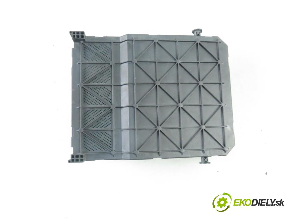 CITROEN C3 I (FC_) HB 2004 44,00 1.1 i - HFX (TU1A) 1124,00 MODUL BSI 9652474580 ; S118085100J