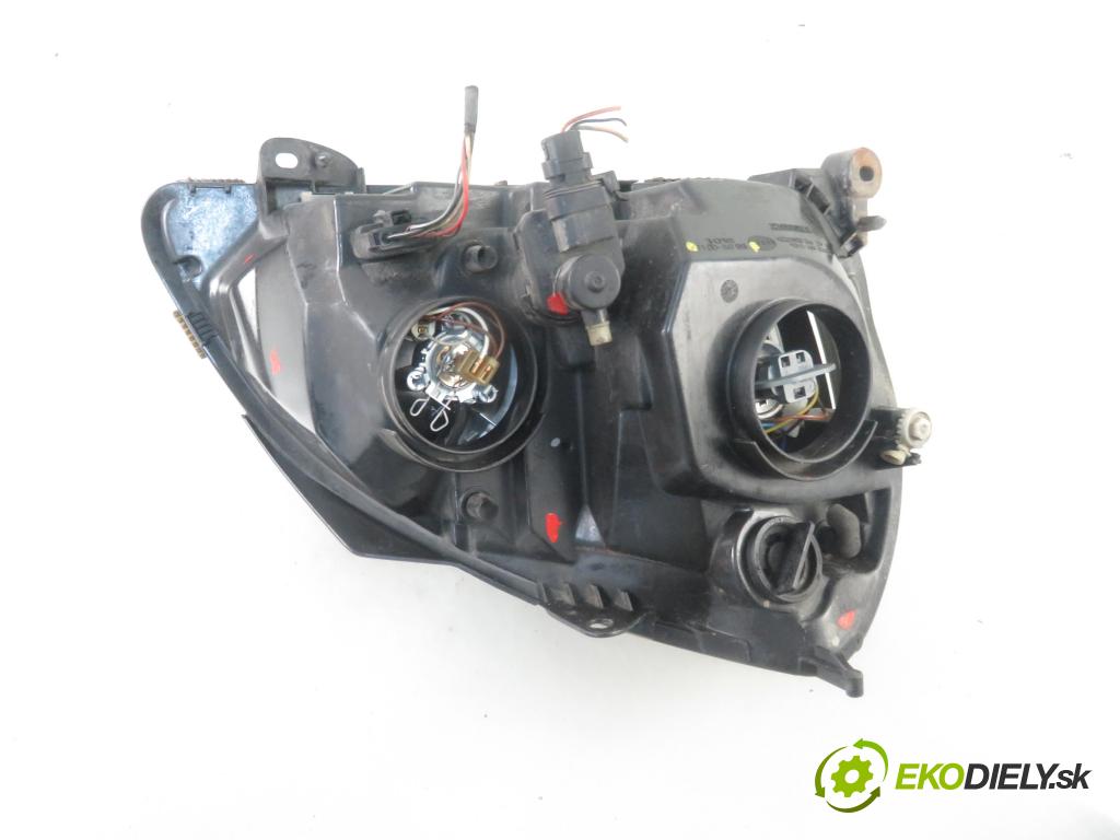 RENAULT THALIA I (LB0/1/2_) SEDAN 2002 55,00 1.4 - K7J 700 1390,00 Svetlo LP 15601700L
