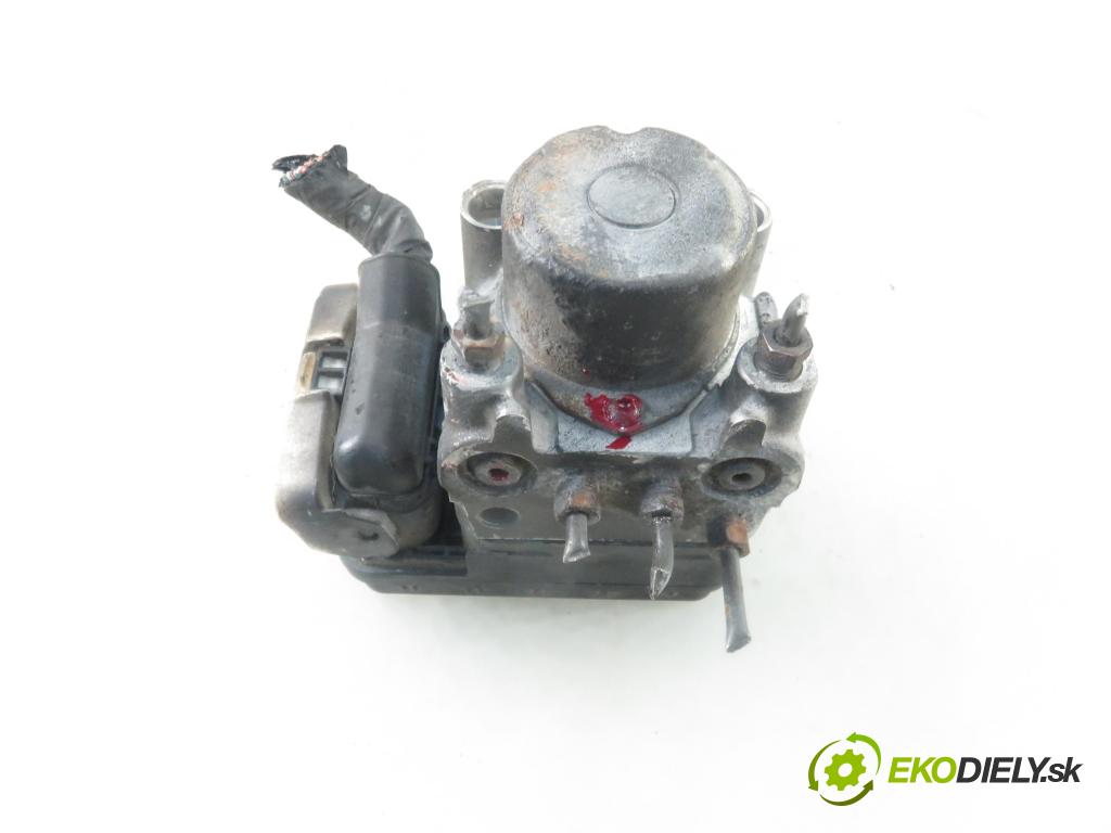 SUZUKI JIMNY (FJ) TERENOWY 2006 63,00 1.3 16V 4x4 (SN413) - 86 M13A 1328,00 Pumpa ABS  (Pumpy ABS)