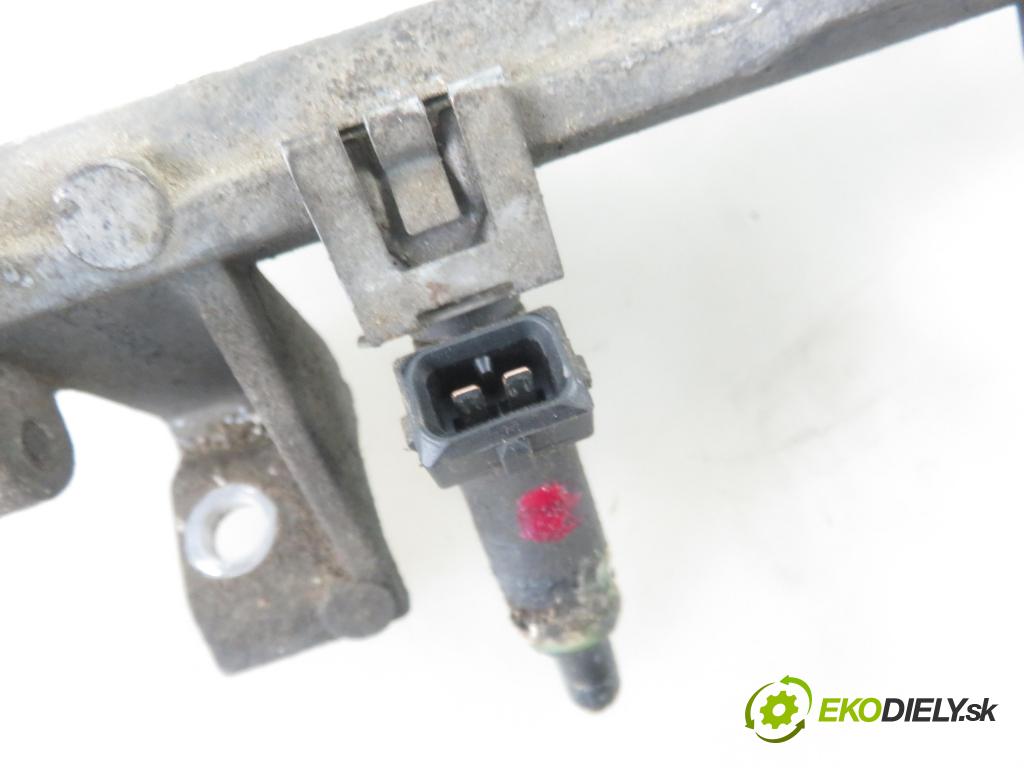 FORD FOCUS (DAW, DBW) HB 1998 74,00 1.6 16V - FYDD 1596,00 Lišta vstrekovacia 98MFBA9F593 ; 98MF9H487 ; 98MF9D280 (Vstrekovacie lišty)