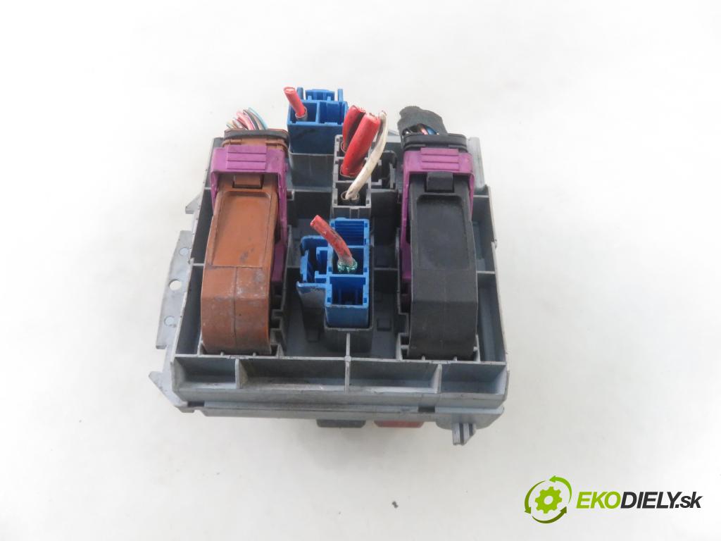 FIAT STILO (192_) HB 2001 59,00 1.9 JTD (192_XF1A) - 192 A3.000 1910,00 MODUL BSI 46796538