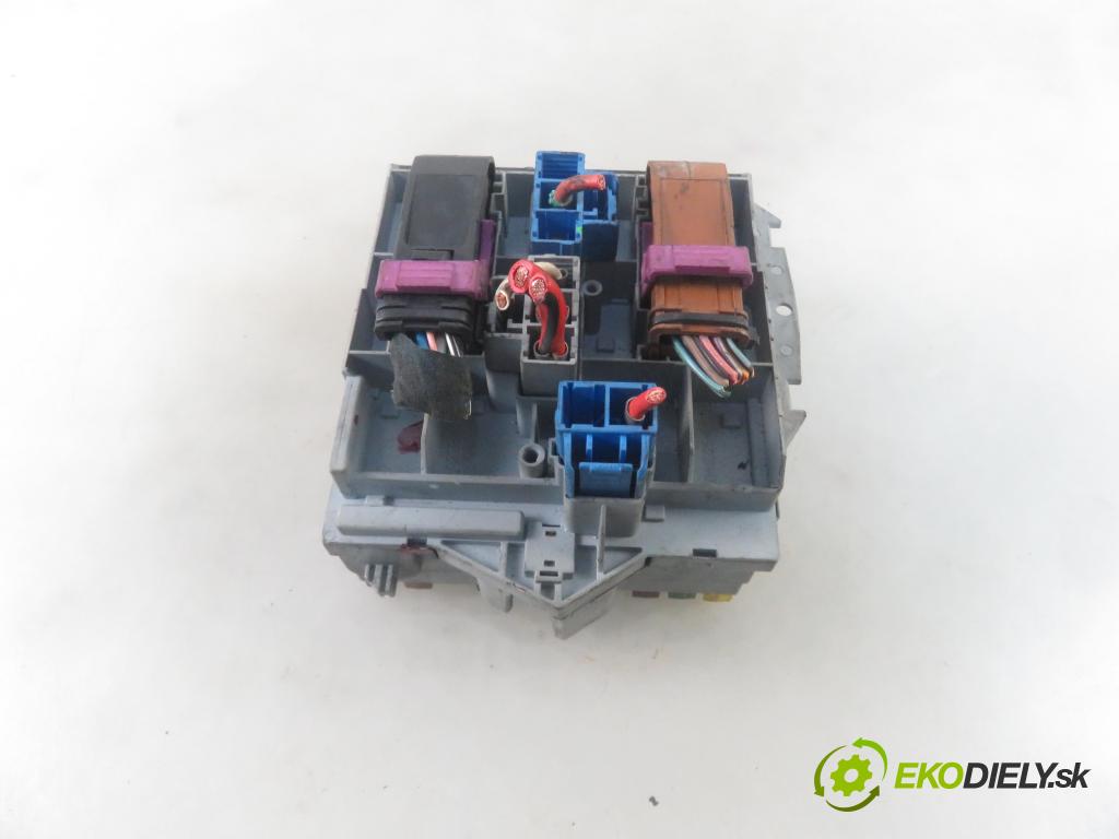 FIAT STILO (192_) HB 2001 59,00 1.9 JTD (192_XF1A) - 192 A3.000 1910,00 MODUL BSI 46796538