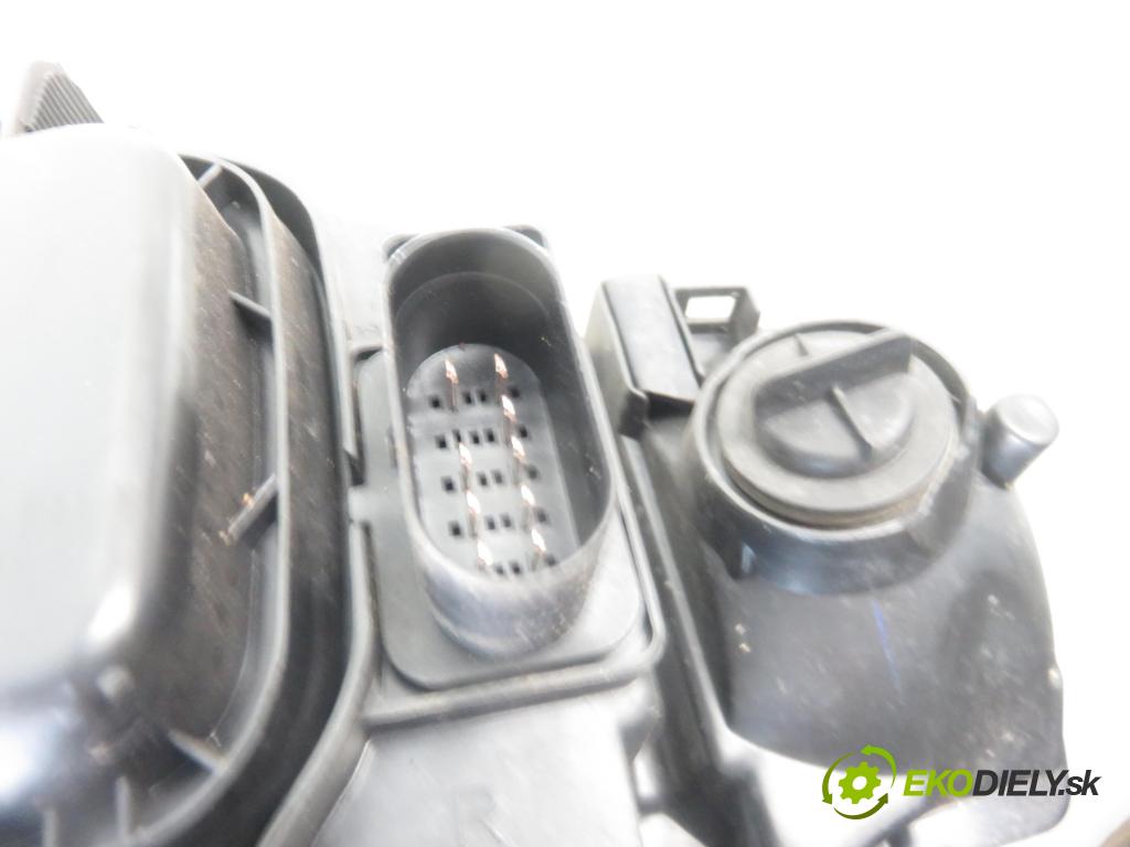 AUDI A3 (8P1) HB 2006 77,00 1.9 TDI - BLS 1896,00 Svetlo PP 